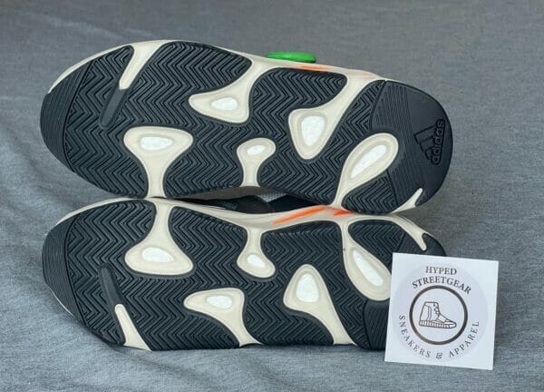 Adidas Yeezy Boosr 700 Wave Runner