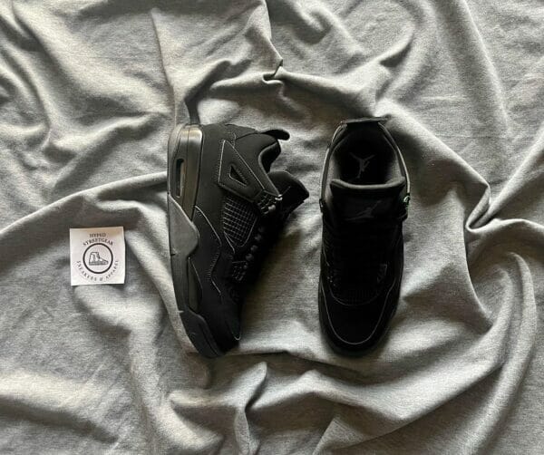 Air Jordan 4 Retro ‘Black Cat’