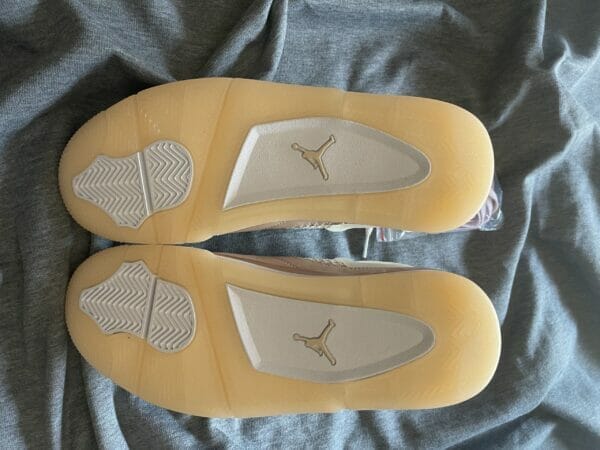 Air Jordan 4 Retro ‘Shimmer’