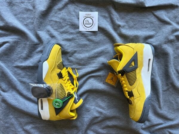 Air Jordan 4 Retro ‘Lightning’