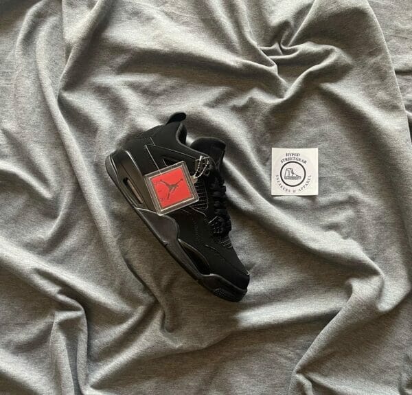 Air Jordan 4 Retro ‘Black Cat’