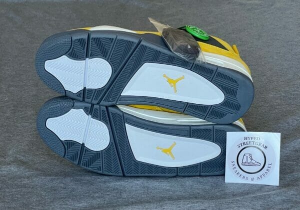 Air Jordan 4 Retro ‘Lightning’