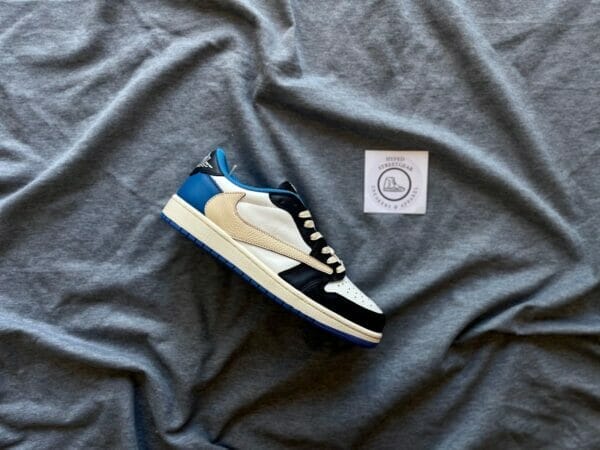 Jordan 1 Retro Low x Fragment Design Travis Scott