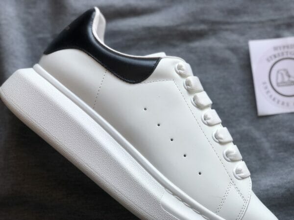 Alexander McQueen Black & White