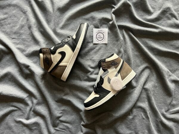 Air Jordan 1 Mocha