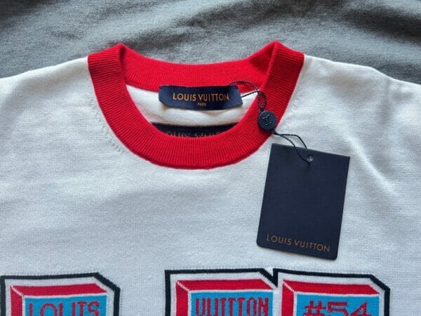 Signature LV knit T-Shirt (On Hand)