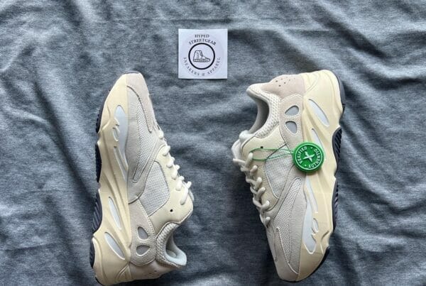 C4B9C222-4CD2-42F2-A158-89C6970AB02F Yeezy Boost 700 Analog