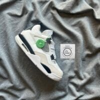 Jordan 4