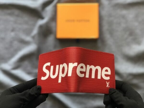 E7097787-1365-496F-9FBE-F74090C16919 Louis Vuitton x Supreme Porte Carte Simple Epi Red Wallet