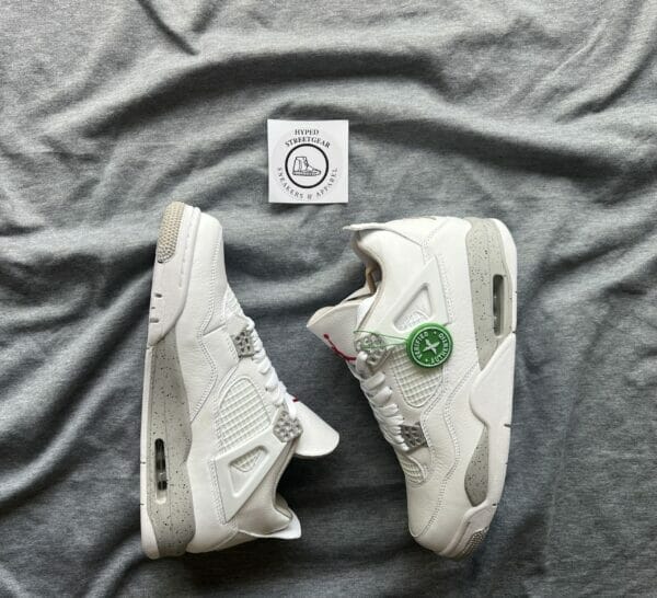 Air Jordan 4 Retro ‘White Oreo’