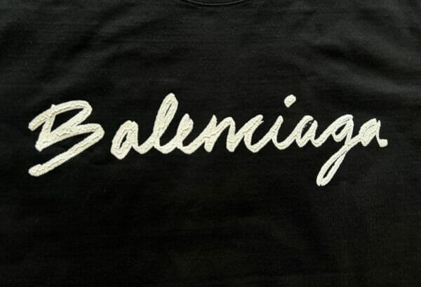 Balenciaga Cursive Logo-print T-shirt(On hand)