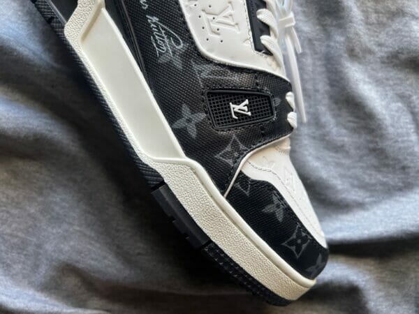 Louis Vuitton Black/White Trainers