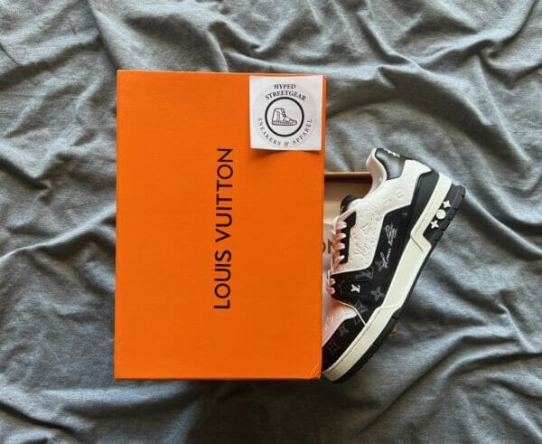 Louis Vuitton Black/White Trainers