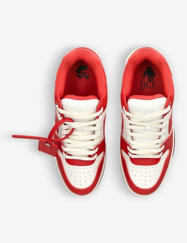 Off-White Sneaker