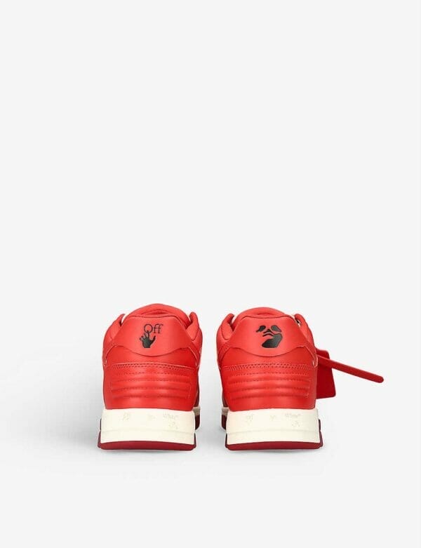Off-White Sneaker