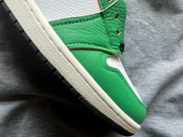 Jordan 1 Retro High OG "Lucky Green'