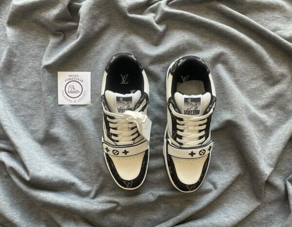 Louis Vuitton Black/White Trainers