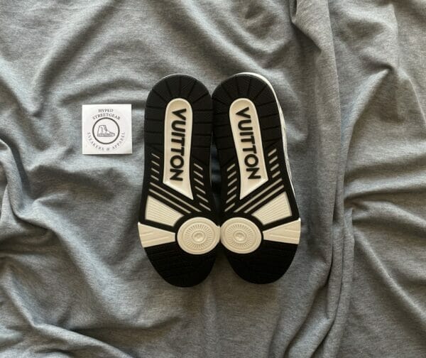 Louis Vuitton Black/White Trainers