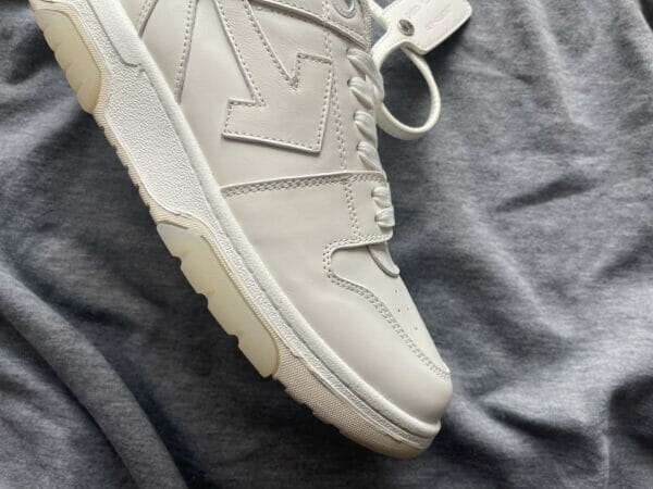Off-White Out of the office Sneaker
