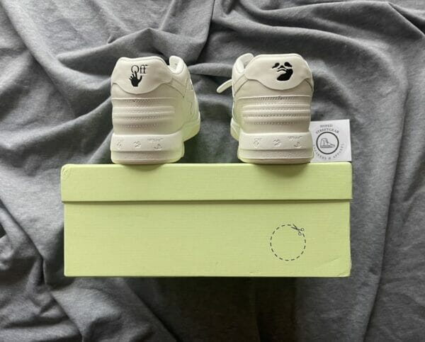 Off-White Out of the office Sneaker