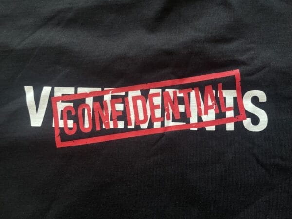 Vetements Confidential T-Shirt
