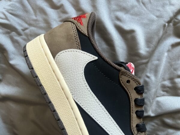 Air Jordan 1 Low Travis Scott