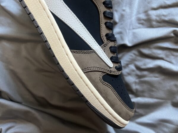 Air Jordan 1 Low Travis Scott