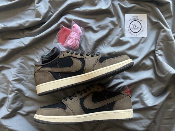 Air Jordan 1 Low Travis Scott