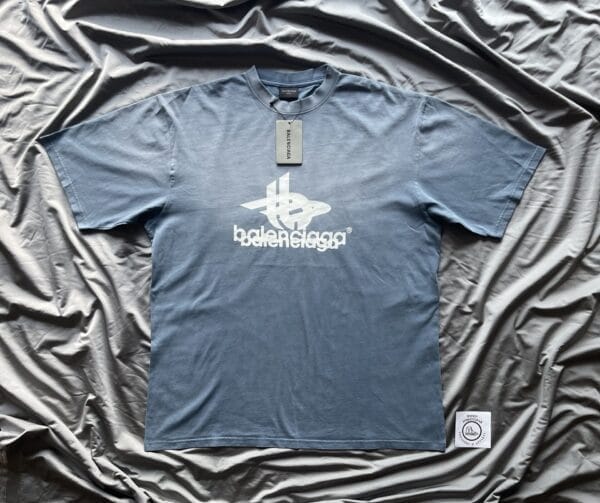 Balenciaga  T-Shirt