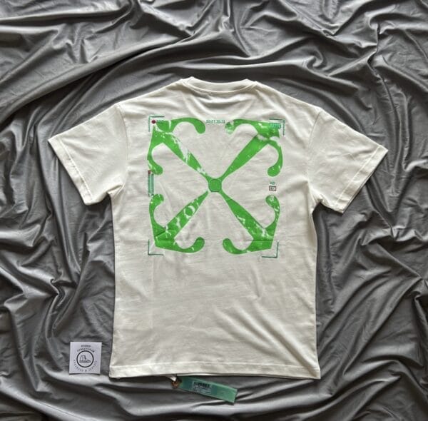 Off-White T-Shirt (OH)
