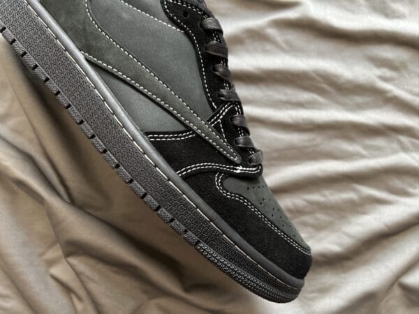 Air Jordan 1 Low Travis Scott “Phantom”