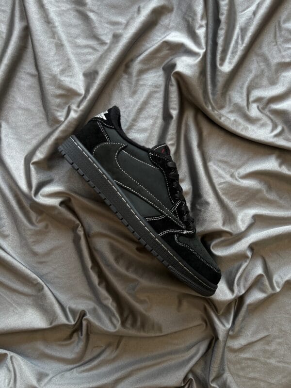Air Jordan 1 Low Travis Scott “Phantom”